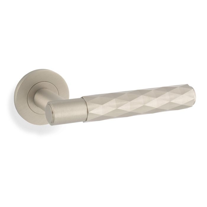 Diamond Cut Spitfire Lever on Round Rose (Satin Nickel)