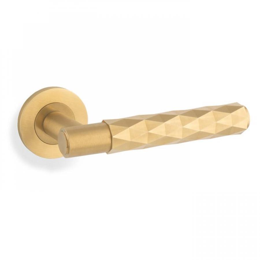Diamond Cut Spitfire Lever on Round Rose (Satin Brass)