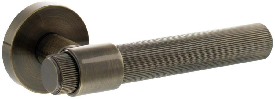 Fasana Lever Handle on Rose – Various Finishes